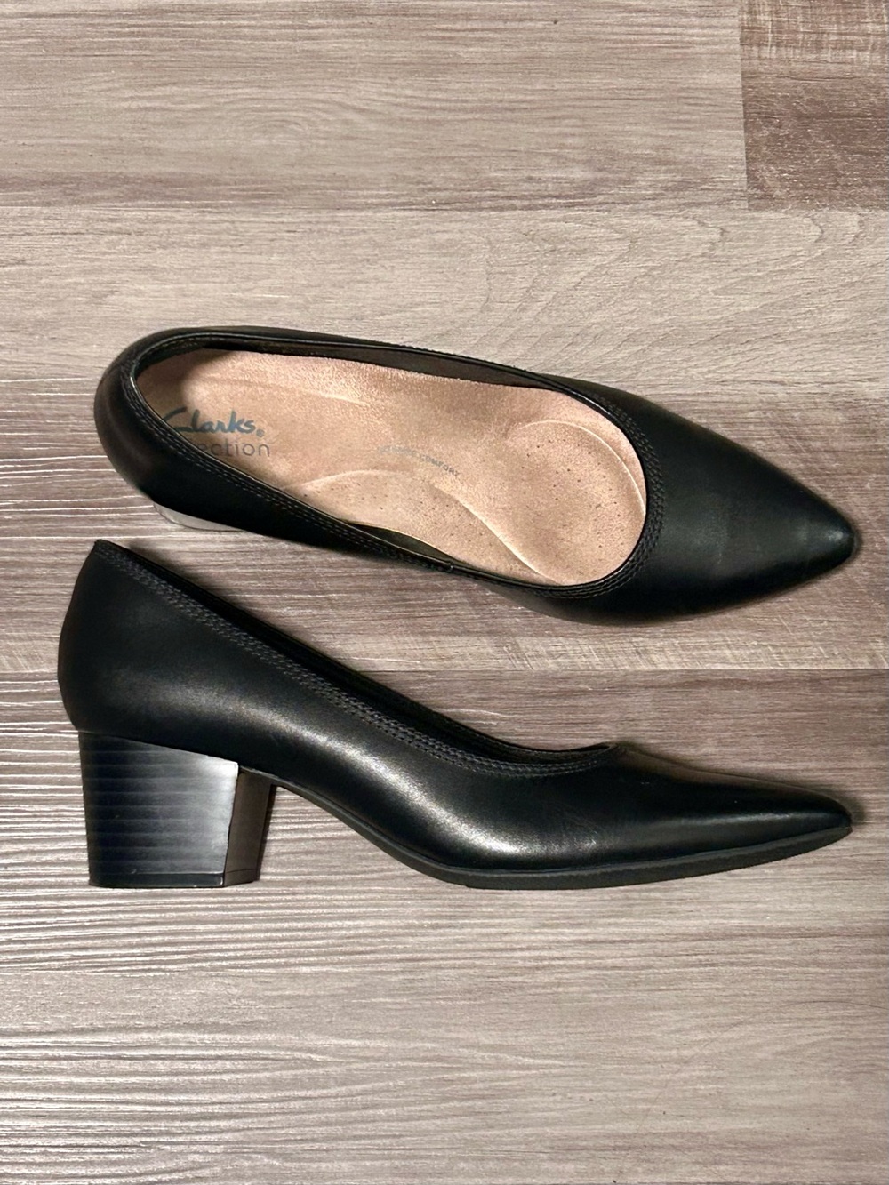 Clarks Ellanie Hope Black Pointed Toe Low Block Heel Pumps